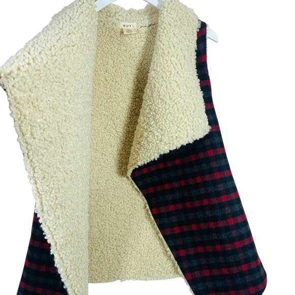 RUYI Sherpa Lined Open Front Plaid Vest One Size - Picture 11 of 16